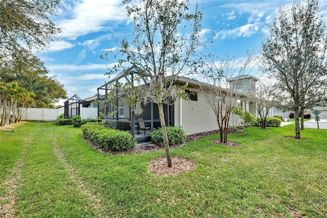 1467 Twin Villas Way, Dunedin, FL 34698 - view of yard featuring glass enclosure