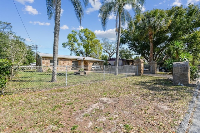 view of yard featuring fence