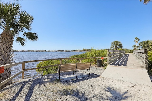 view of yard featuring a water view