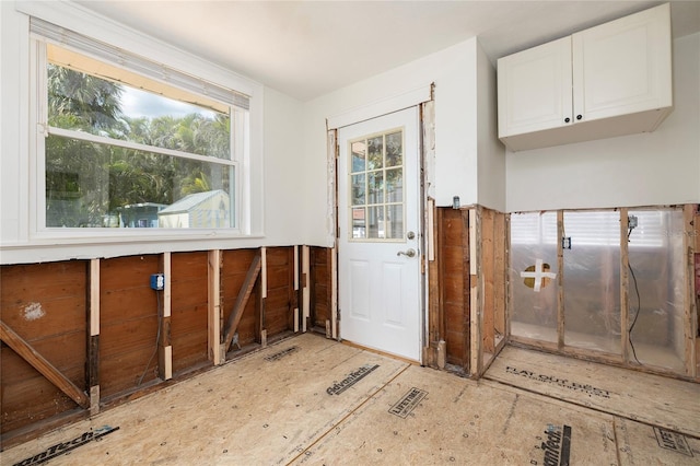 entryway featuring visible vents