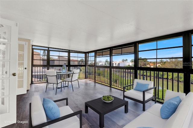 view of sunroom / solarium