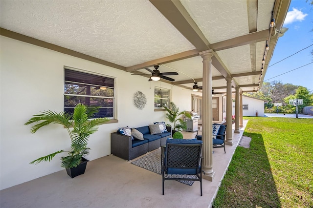 view of patio featuring ceiling fan and outdoor lounge area