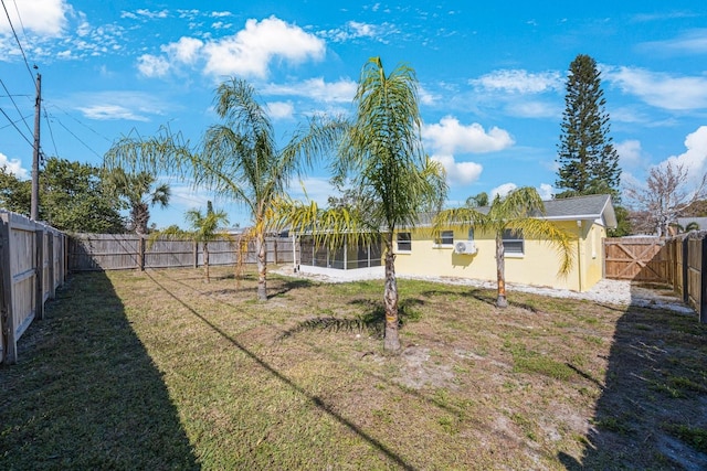 view of yard featuring a fenced backyard