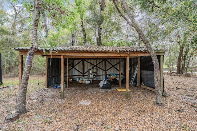 view of pole building featuring a carport