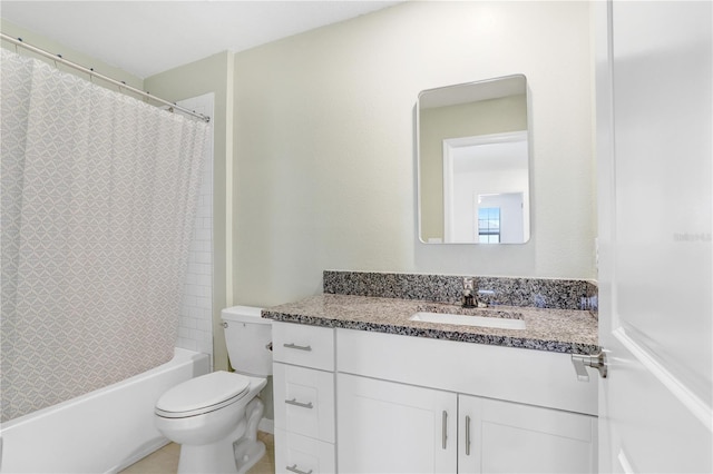 full bath featuring vanity, toilet, and shower / bath combo with shower curtain