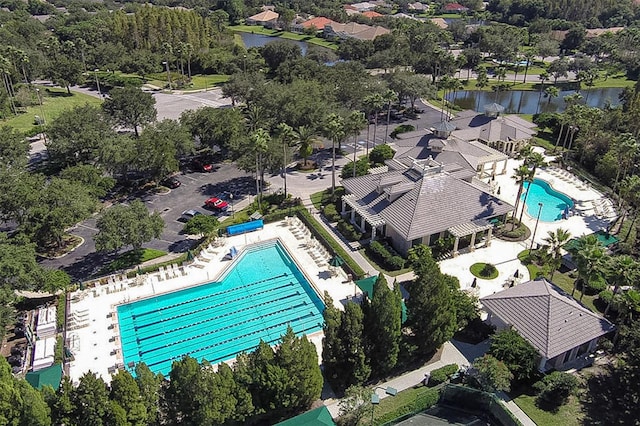 bird's eye view featuring a water view