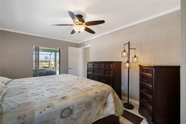 bedroom with crown molding, a ceiling fan, baseboards, and light wood-type flooring