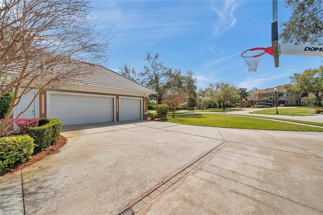 exterior space featuring driveway