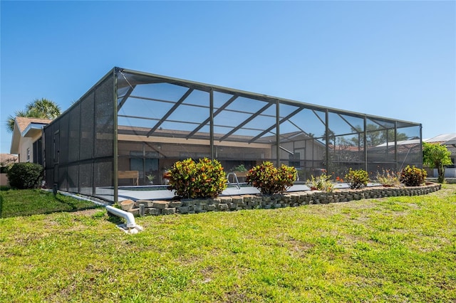 view of yard featuring a lanai