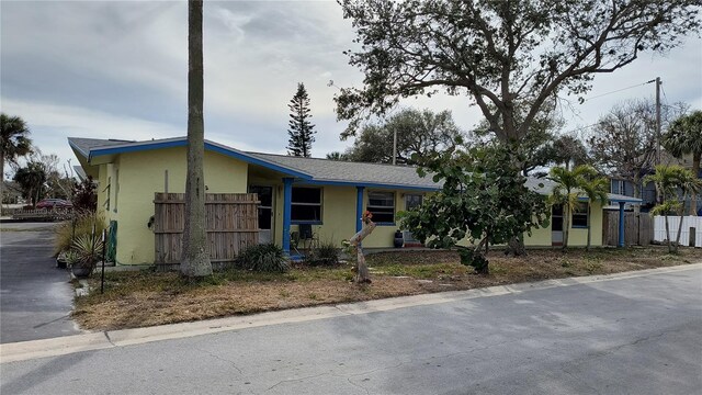 822 1st St, Indian Rocks Beach, FL 33785