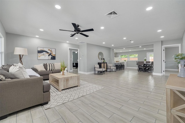 1466 Laconia Dr W, Clearwater, FL 33764 - photo 3