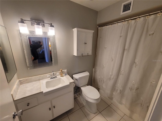 full bathroom with curtained shower, tile patterned flooring, toilet, vanity, and visible vents