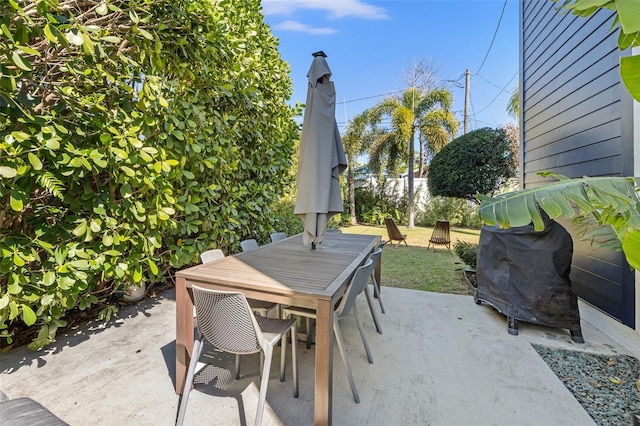 view of patio / terrace featuring outdoor dining area