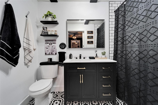 4118 Ramona Dr, Spring Hill, FL 34606 - full bath with vanity and a shower with shower curtain