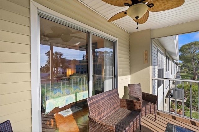 balcony with a ceiling fan