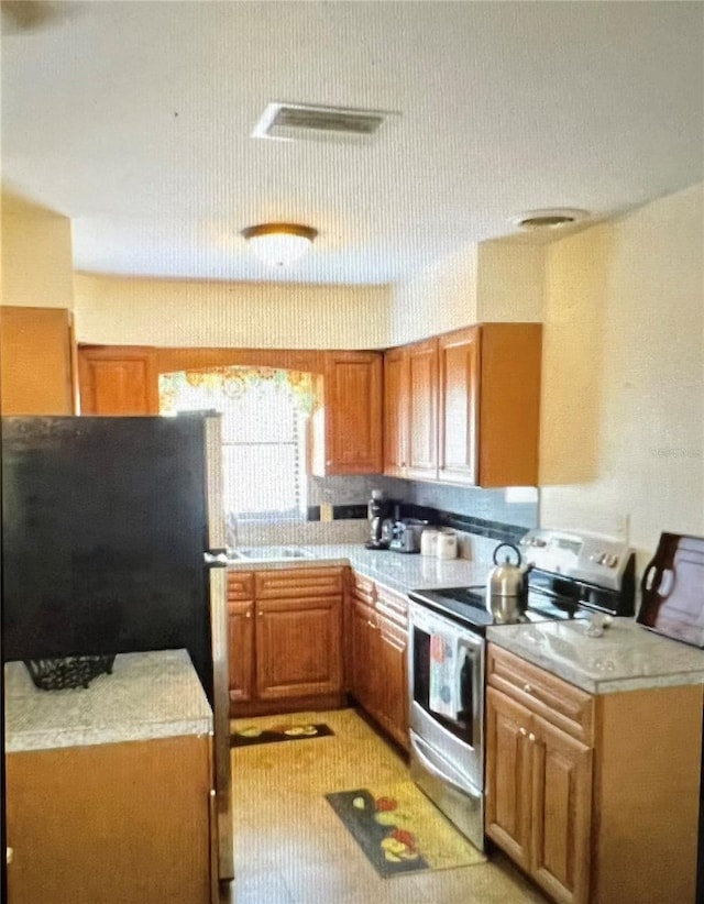 425 Highland Ct, Dunedin, FL 34698 - photo 8
