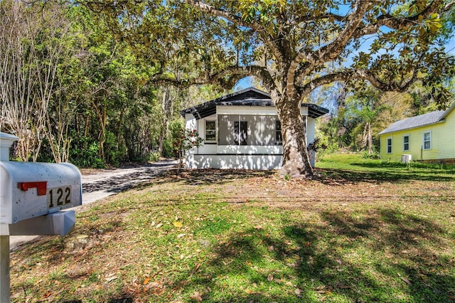 exterior space featuring a yard