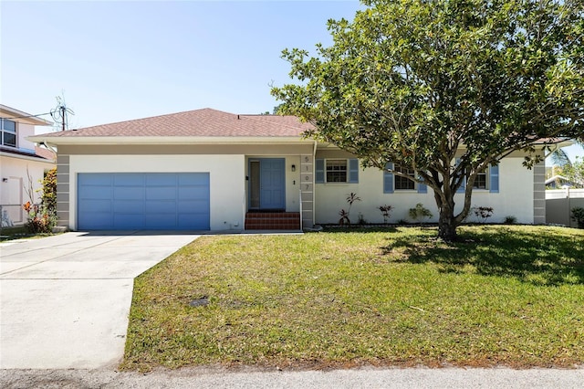 ranch-style home featuring stucco siding, a shingled roof, a garage, driveway, and a front lawn