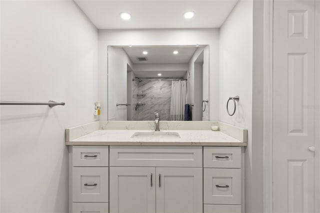 19029 US Highway 19 N Unit 7-9, Clearwater, FL 33764 - full bath with a shower with shower curtain, vanity, visible vents, and recessed lighting
