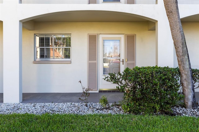 19029 US Highway 19 N Unit 7-9, Clearwater, FL 33764 - entrance to property featuring stucco siding