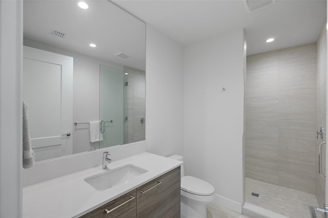 full bath with recessed lighting, visible vents, a shower stall, and toilet