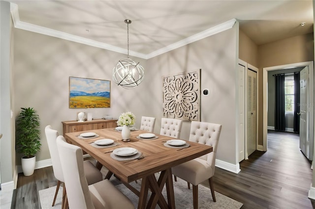 dining area with baseboards, dark wood-style flooring, and ornamental molding