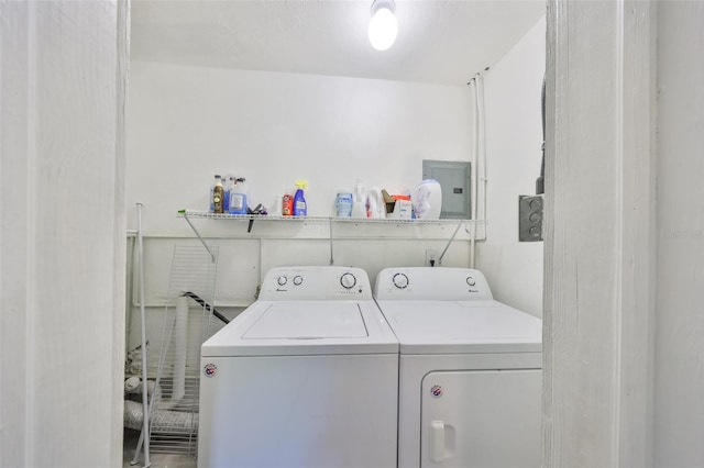 washroom with laundry area and washer and clothes dryer