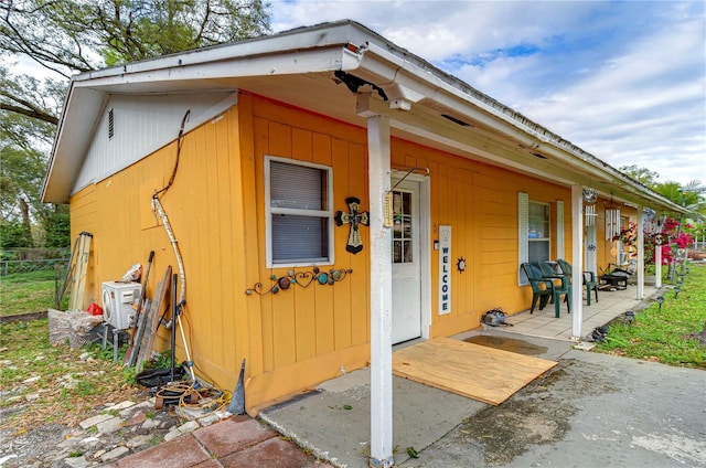 exterior space featuring a porch