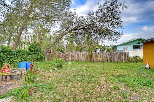 view of yard featuring fence