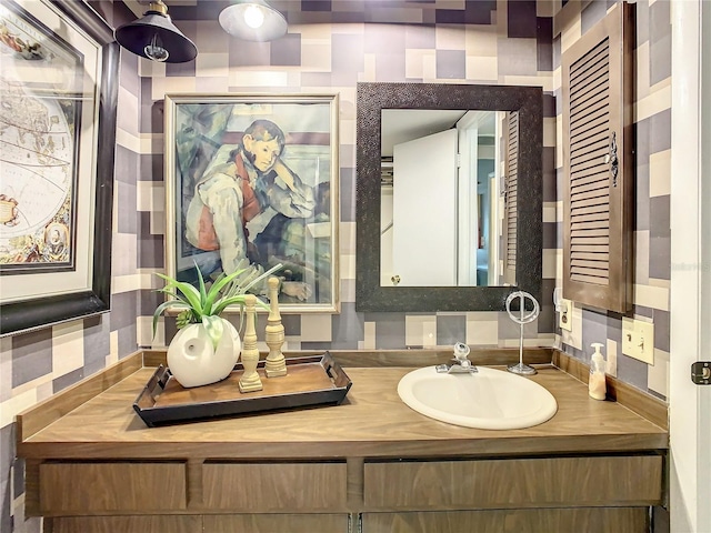 bathroom with vanity