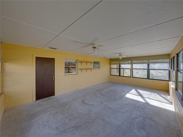 spare room featuring ceiling fan