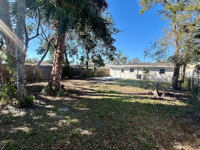 view of yard featuring a fenced backyard