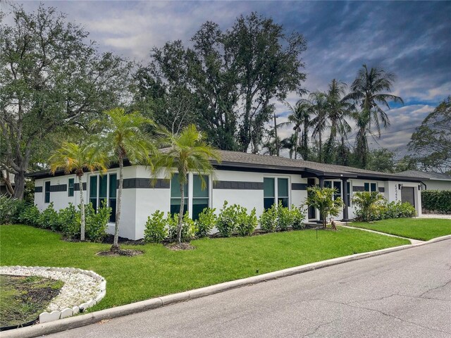 525 Lamara Way NE, Saint Petersburg, FL 33704 - photo 2