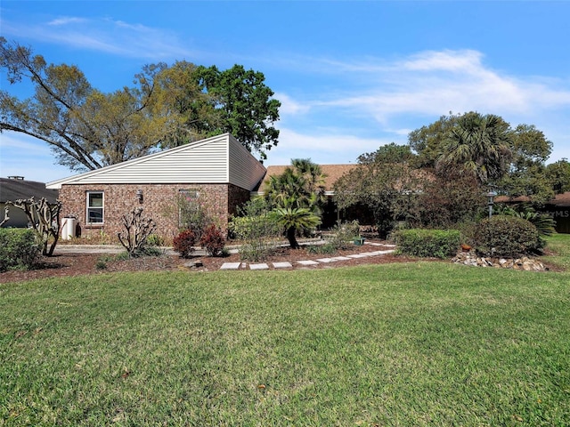 105 Country Club Ln, Mulberry, FL 33860 - view of yard