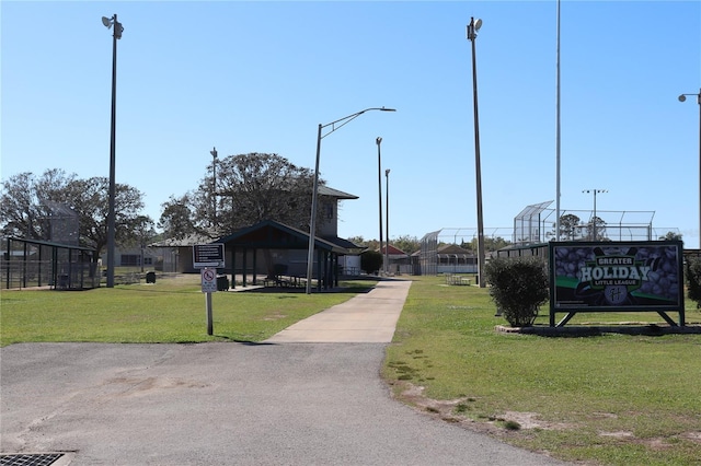 view of home's community featuring a yard