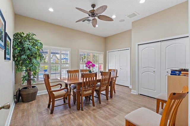 dining area featuring recessed lighting, visible vents, light wood-style flooring, and a ceiling fan