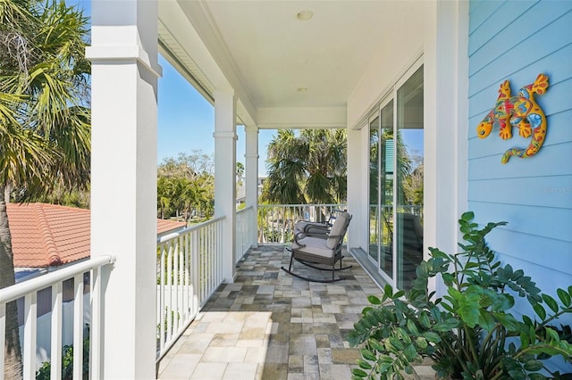 720 Bay Esplanade, Clearwater Beach, FL 33767 - view of balcony