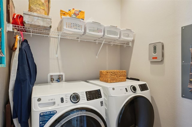 720 Bay Esplanade, Clearwater Beach, FL 33767 - laundry room featuring washer and dryer