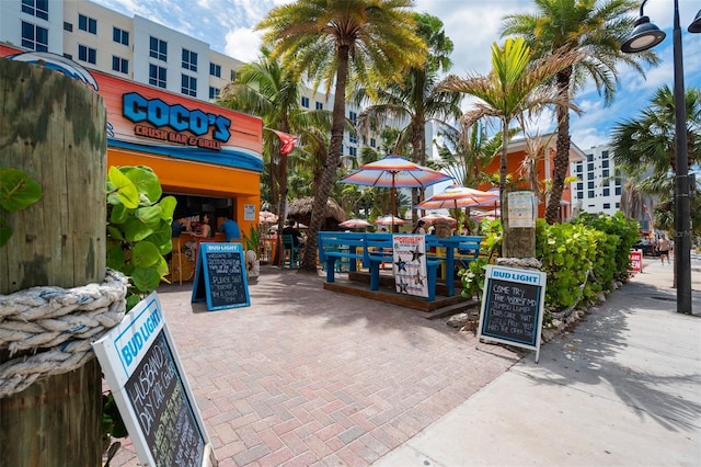 720 Bay Esplanade, Clearwater Beach, FL 33767 - view of surrounding community