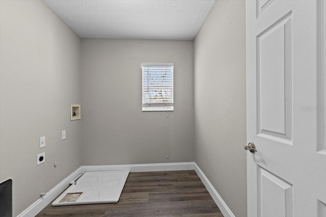 clothes washing area with hookup for a washing machine, baseboards, hookup for an electric dryer, laundry area, and hookup for a gas dryer