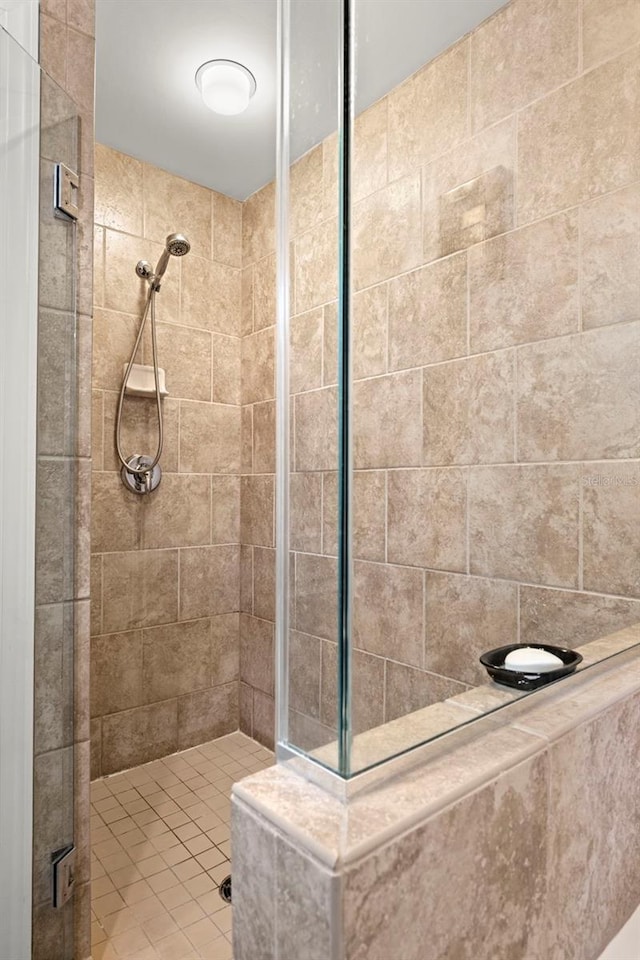 full bathroom featuring a stall shower