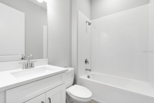 3563 Santa Caterina Blvd, Bradenton, FL 34211 - bathroom with toilet, vanity, and tub / shower combination