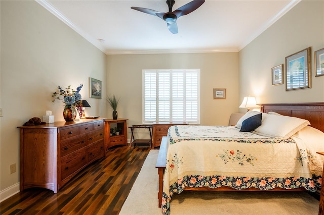 bedroom featuring baseboards, a ceiling fan, dark wood-style flooring, and crown molding