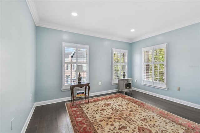 interior space with recessed lighting, baseboards, dark wood-style flooring, and ornamental molding