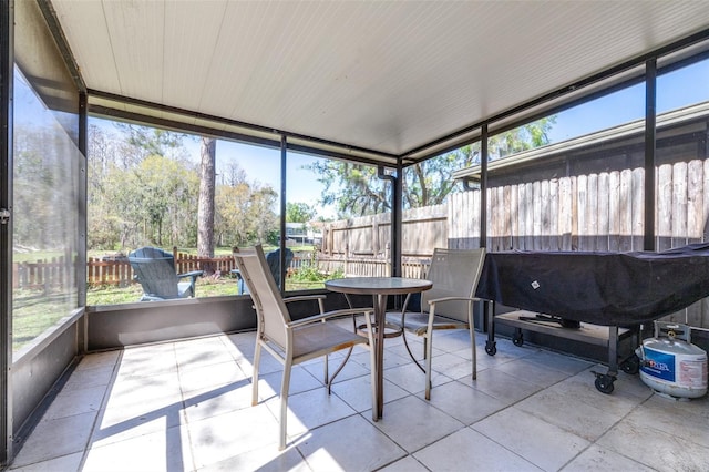 sunroom / solarium with a healthy amount of sunlight