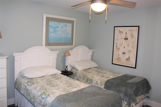 bedroom featuring a ceiling fan