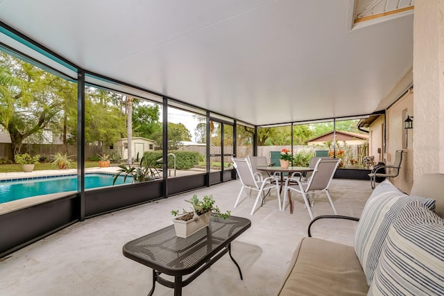 view of sunroom / solarium