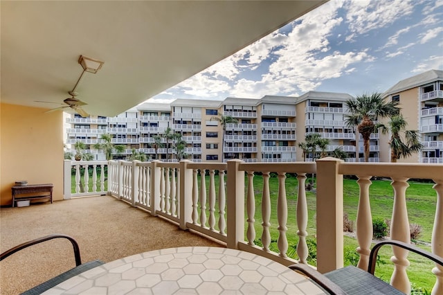 balcony with ceiling fan