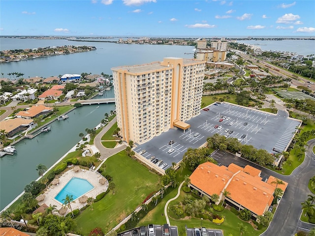 bird's eye view with a water view