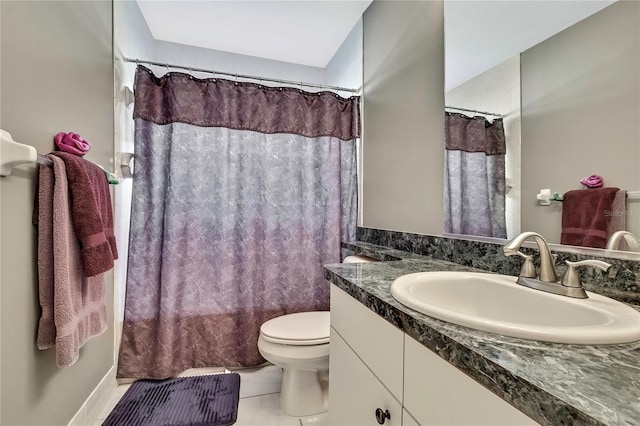 3943 W Fieldwood Ct, Lecanto, FL 34461 - bathroom with toilet, vanity, tile patterned floors, and shower / bath combo
